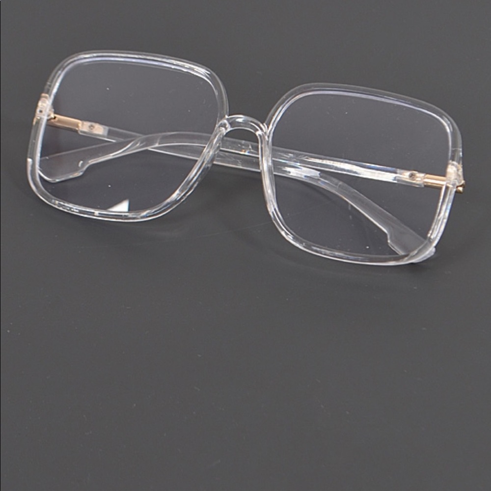 ⚠️ 1 pair left‼️ Best Seller Clear Frames